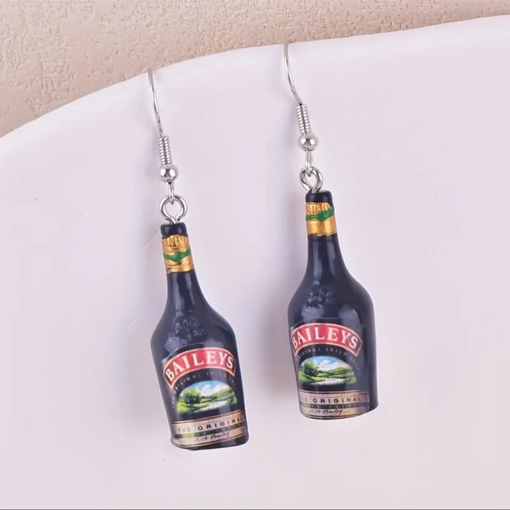Earrings, Bailey’s Irish Cream Bottle Dangle Earrings, NIP, So Fun, 🎁